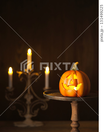 ハロウィンイメージ オバケカボチャとキャンドル ハロウィンイメージ オバケカボチャとキャンドル 131499225