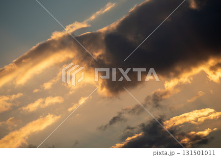 山に沈む夕日 山に沈む夕日 131501011