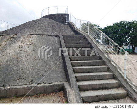 掩体壕 掩体壕跡 戦争遺構 (長崎県大村市/下原口公園) 掩体壕 掩体壕跡 戦争遺構 (長崎県大村市/下原口公園) 131501499