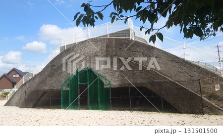 掩体壕 掩体壕跡 戦争遺構 (長崎県大村市/下原口公園) 掩体壕 掩体壕跡 戦争遺構 (長崎県大村市/下原口公園) 131501500