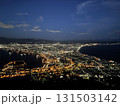 函館山から望む函館の夜景　港と街の灯りの絶景 131503142