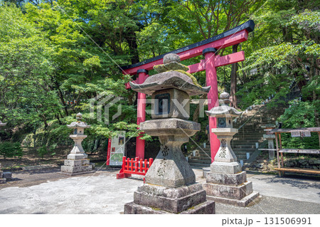 奈良 談山神社 入山口の鳥居と石段 奈良 談山神社 入山口の鳥居と石段 131506991
