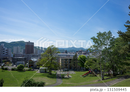 高台から見た街の風景	 131509445