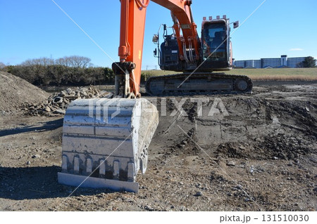 土木工事現場の建設機械 土木工事現場の建設機械 131510030