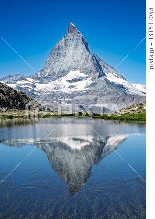 Matterhorn Reflection Alpine Lake Matterhorn Reflection Alpine Lake 131511058