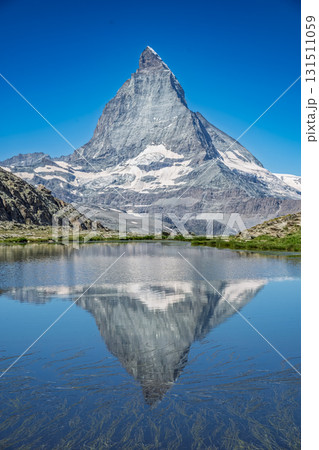 Matterhorn Reflection Alpine Lake Matterhorn Reflection Alpine Lake 131511059