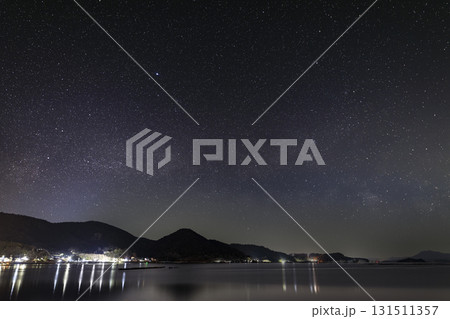 瀬戸内の冬の星景色　夜明け前に昇る夏の大三角 131511357