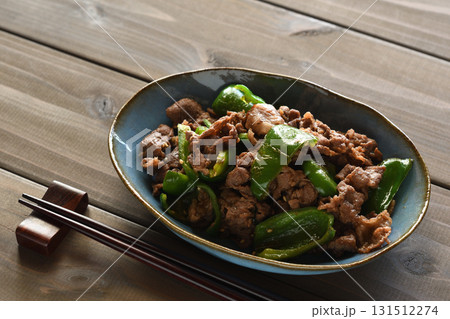牛肉とピーマンのオイスターソース炒め 131512274