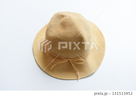 brown hat isolated on white background, vintage cloth style brown hat isolated on white background, vintage cloth style 131513952