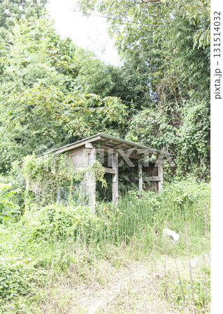 朽ちた廃屋 131514032