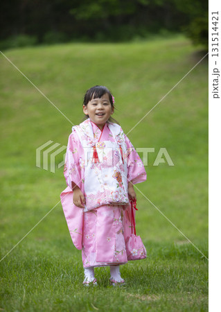 七五三の女の子 131514421