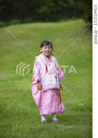 七五三の女の子 131514423