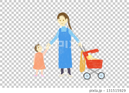 一個女孩牽著手，旁邊是一個微笑的女人，推著一輛紅色嬰兒車 131515929