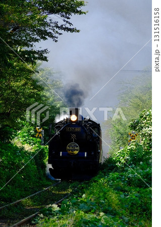 夢と希望を乗せて今日も走るSLばんえつ物語号 131516158
