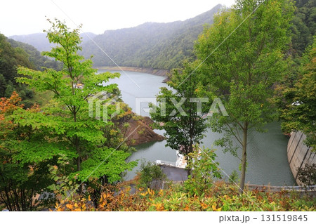 豊平峡展望台から見下ろす定山湖と豊平峡ダム 豊平峡展望台から見下ろす定山湖と豊平峡ダム 131519845