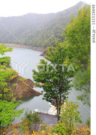 豊平峡展望台から見下ろす定山湖と豊平峡ダム 豊平峡展望台から見下ろす定山湖と豊平峡ダム 131519849