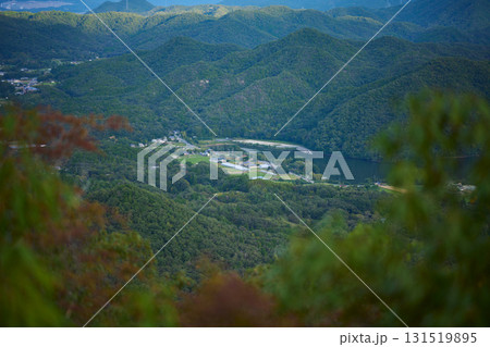 羽束山から見る山間部の集落 羽束山から見る山間部の集落 131519895