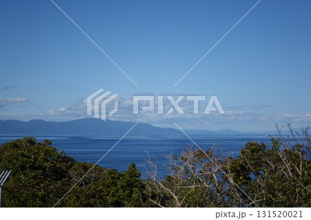 龍飛埼灯台から　北海道松前半島を見る 131520021