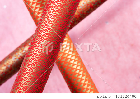 赤い和紙のイメージ 赤い和紙のイメージ 131520400