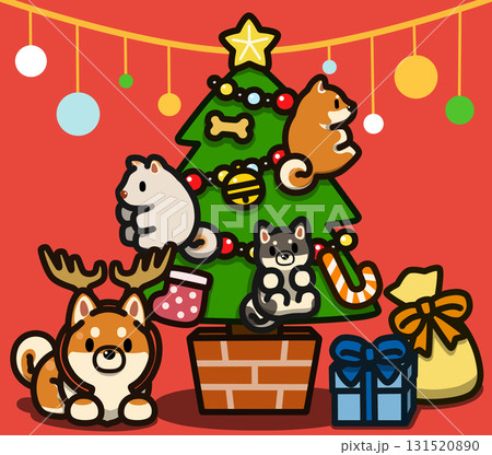 クリスマスツリーとトナカイ仮装の柴犬 クリスマスツリーとトナカイ仮装の柴犬 131520890