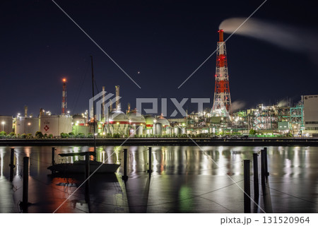 【工場夜景の聖地】 四日市の工場夜景 (三重県 四日市市 四日市ドーム裏) 【工場夜景の聖地】 四日市の工場夜景 (三重県 四日市市 四日市ドーム裏) 131520964