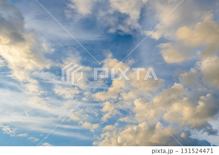 夏の空 夕暮れの時の空と雲08 夏の空 夕暮れの時の空と雲08 131524471