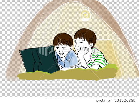 テントでタブレット鑑賞してくつろぐ子どもたち 131526889