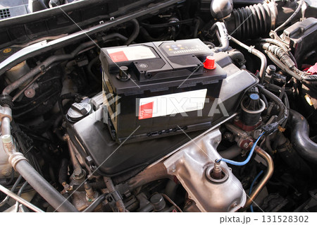 Car battery on engine bay, maintenance free battery Car battery on engine bay, maintenance free battery 131528302