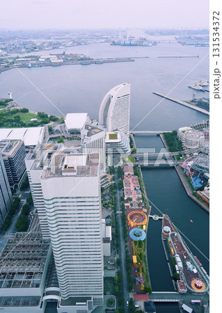 ランドマークタワーから見えるみなとみらい 131534372