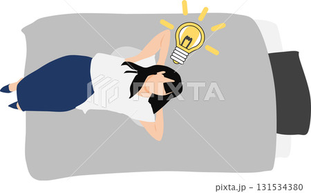 アイデアが閃くビジネスウーマンのイラスト	 131534380