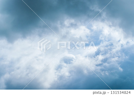 夏の印象的な雲のアップ01 夏の印象的な雲のアップ01 131534824