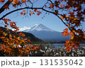 川口湖畔からの紅葉と富士山 131535042