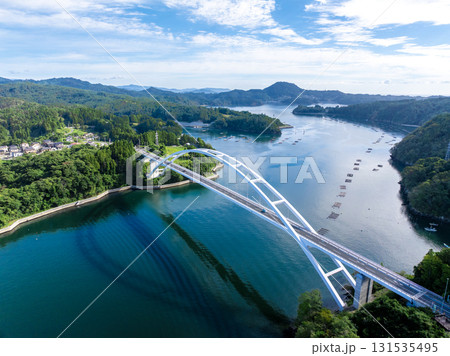 気仙沼大島大橋と気仙沼大島※右側（宮城県気仙沼市） 131535495