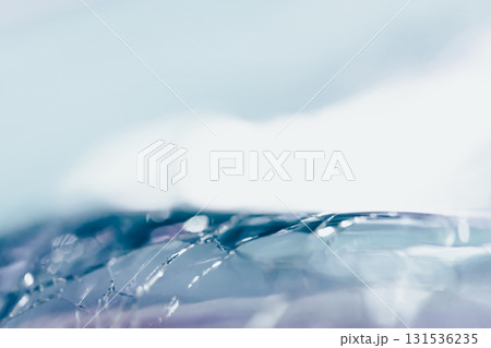 ひび割れ・ガラス 背景素材 131536235