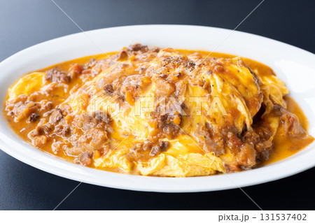 美味しい半熟卵オムライス、ビーフシチューソースかけ 美味しい半熟卵オムライス、ビーフシチューソースかけ 131537402