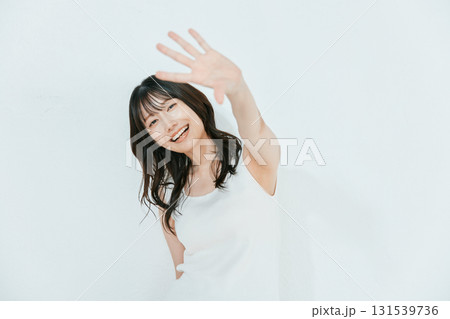 ビューティーイメージ 若い女性のポートレート ビューティーイメージ 若い女性のポートレート 131539736