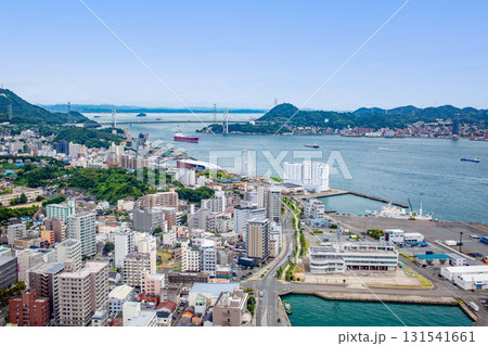 海峡ゆめタワーから望む下関市街と関門海峡 海峡ゆめタワーから望む下関市街と関門海峡 131541661