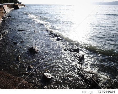 夕暮れの波2 131544984