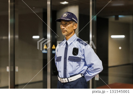 施設警備  ガードマン  警備員 131545001