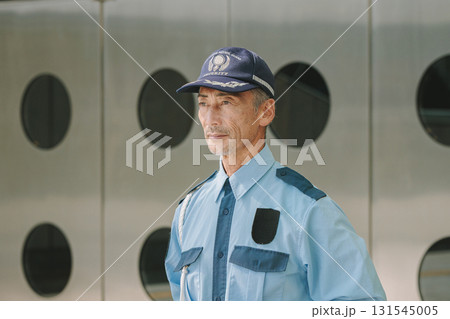 施設警備  ガードマン  警備員 131545005