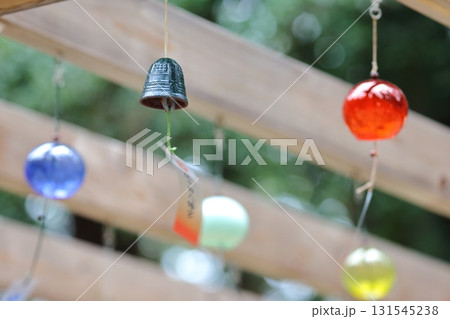 涼やかに響く風鈴の音（間々田八幡宮の八月） 131545238