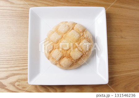 甘いメロンパン 甘いメロンパン 131546236