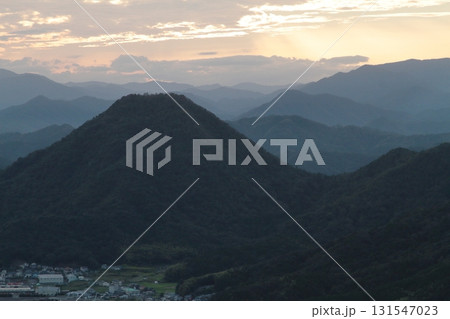 山頂から望む山並み 131547023