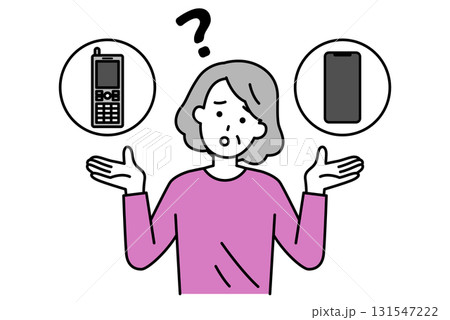 スマホとガラケーを迷っている年配の女性 131547222