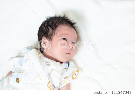 新生児 赤ちゃん 新生児 赤ちゃん 131547342