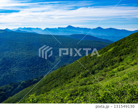 尾瀬の美しい山並みと自然 尾瀬の美しい山並みと自然 131549130