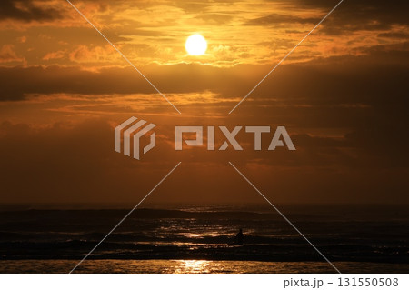 房総の海の日の出の風景 131550508