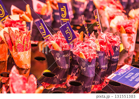 バルセロナ、市場、バル、真夏、スペイン 131551383