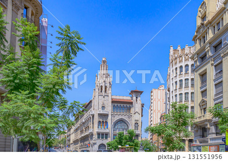 バルセロナ、街並み、快晴、真夏、スペイン バルセロナ、街並み、快晴、真夏、スペイン 131551956