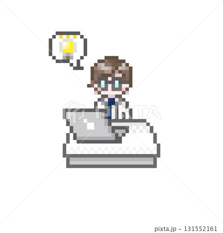 ドット絵のパソコンの前でひらめく白衣を着た男性 ドット絵のパソコンの前でひらめく白衣を着た男性 131552161